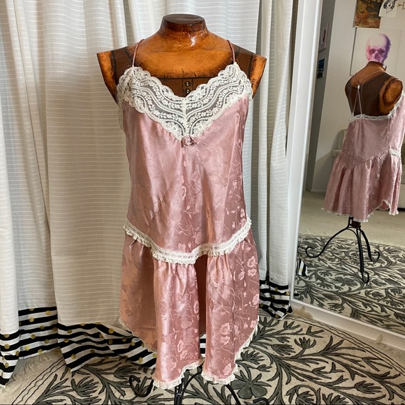✨1960s pink DIOR coquette girl Silk Satin Nighty romantic girly - Picture 3 of 15